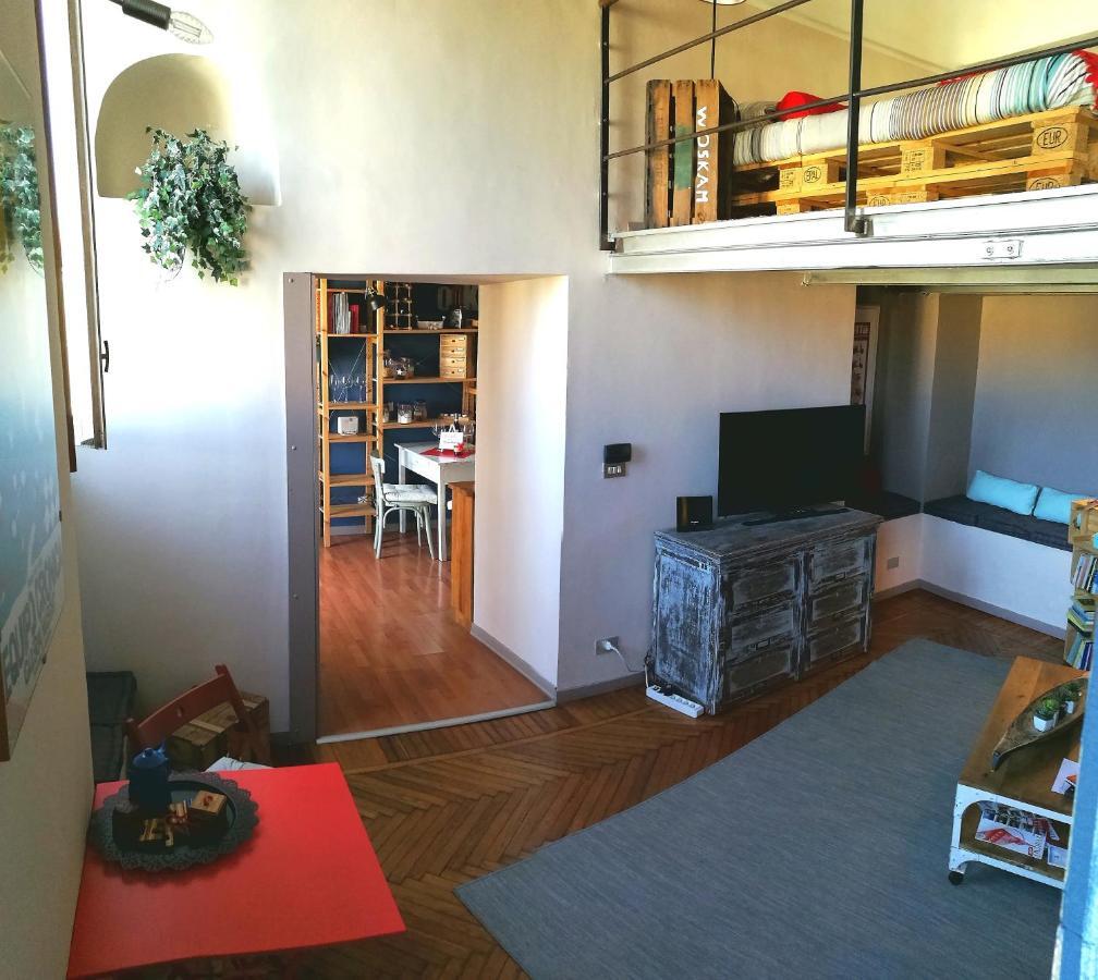 A casa nostra nel centro storico Appartamento Torino Esterno foto